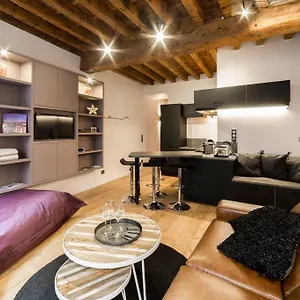  Apartment Beau Bijou Au Coeur Du Vieux Ail France